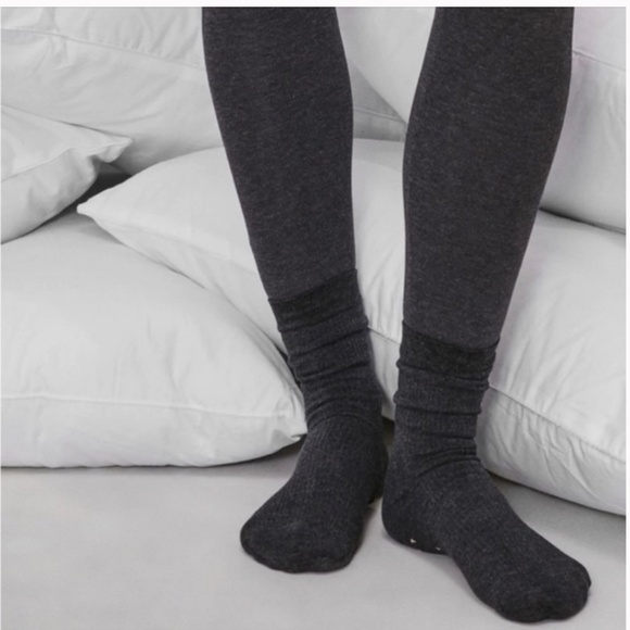 LUNYA NWOT Restore Seamless Sock in Mercurial Grey One Size - Picture 1 of 5
